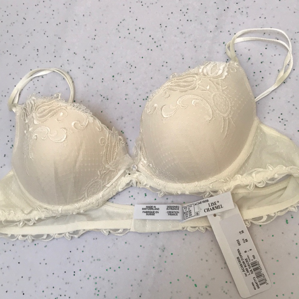 LISE CHARMEL bra size 38B new with tags